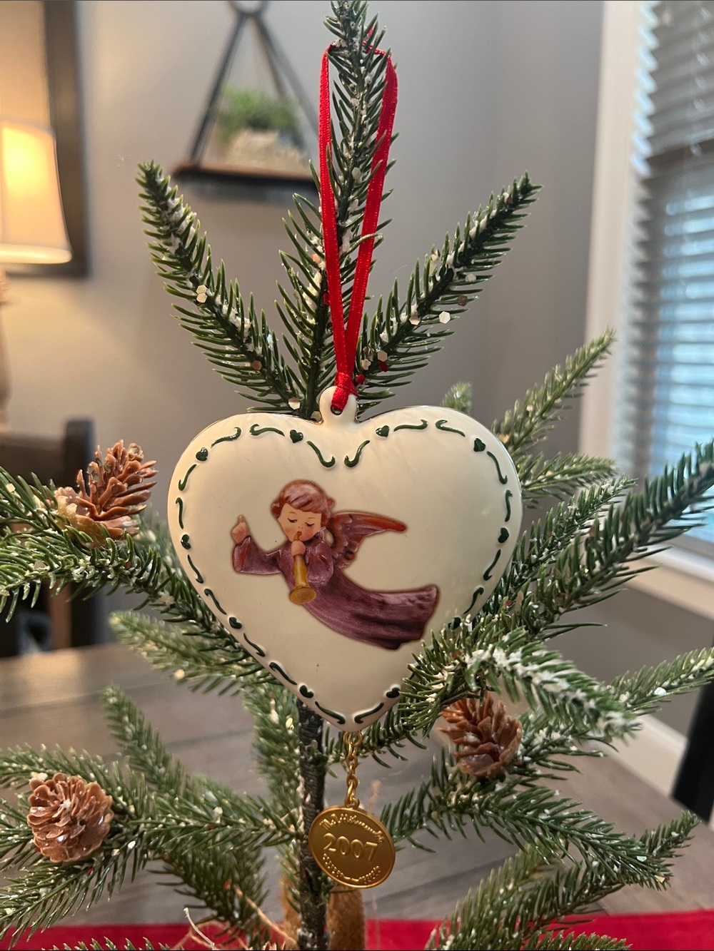 2007 Hummel Ornament “Flying Angel” The Danbury Mint